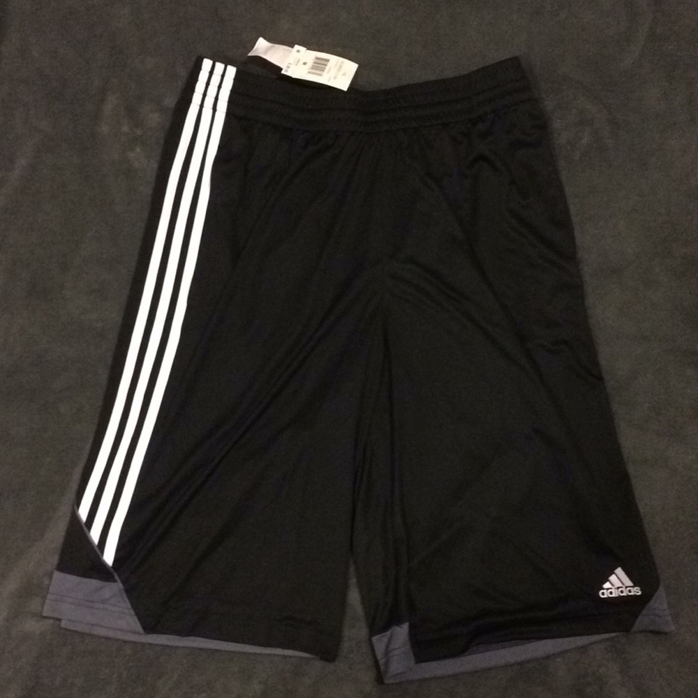Men’s Adidas athletic shorts. Size Med.